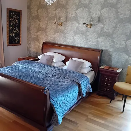 5th Floor With Large Balcony-terrace Apartment